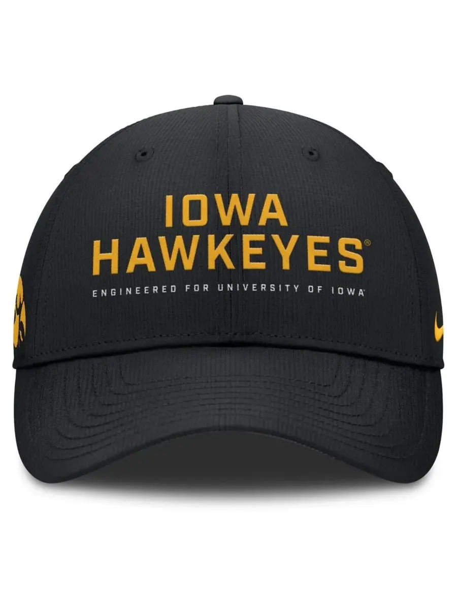 Nike Мужская черная регулируемая кепка Iowa Hawkeyes 2025 On-Field Gameday Club — изображение 2 из 4, черный