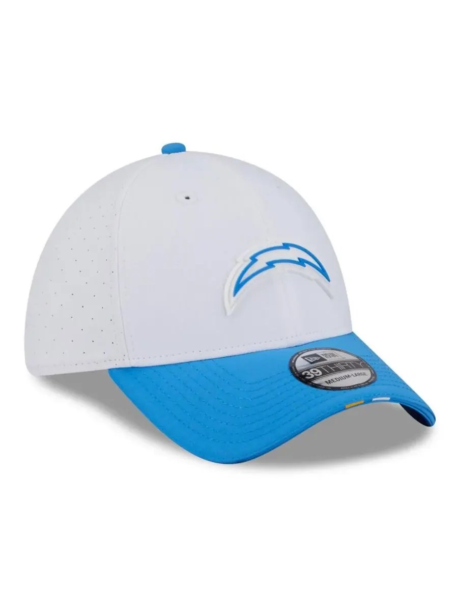 New Era Мужская бело-голубая кепка Los Angeles Chargers 39THIRTY Flex Hat для тренировочного лагеря — изображение 2 из 4