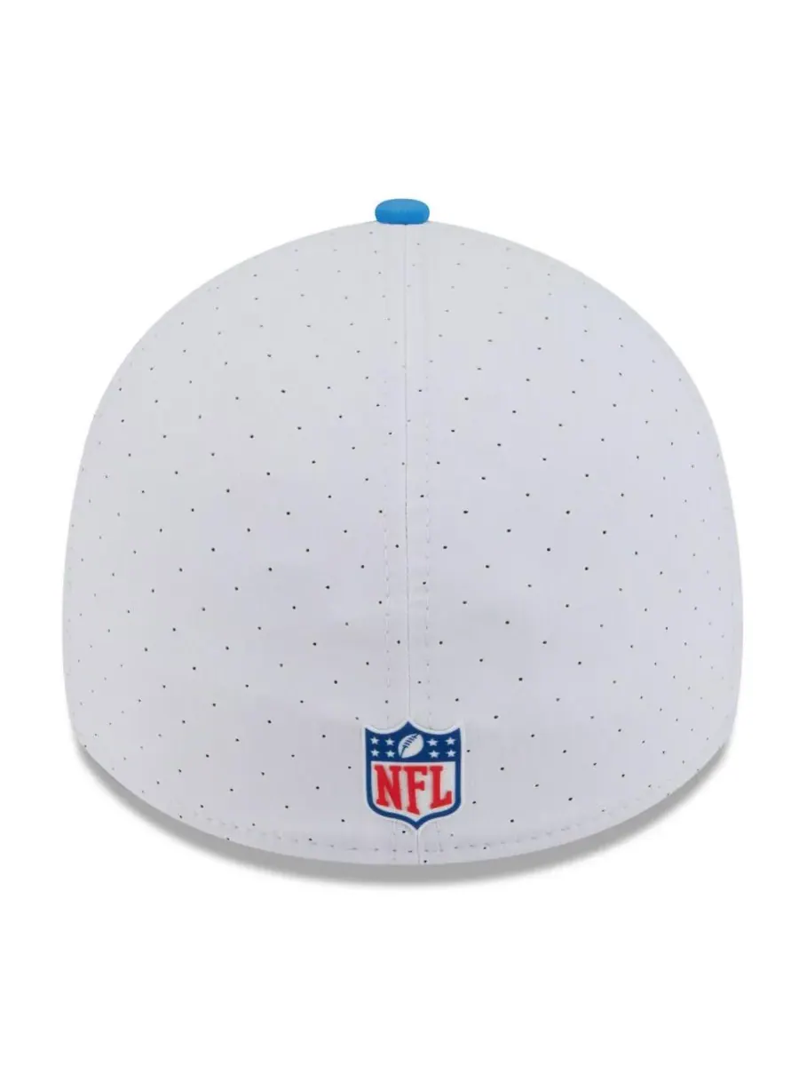 New Era Мужская бело-голубая кепка Los Angeles Chargers 39THIRTY Flex Hat для тренировочного лагеря — изображение 4 из 4