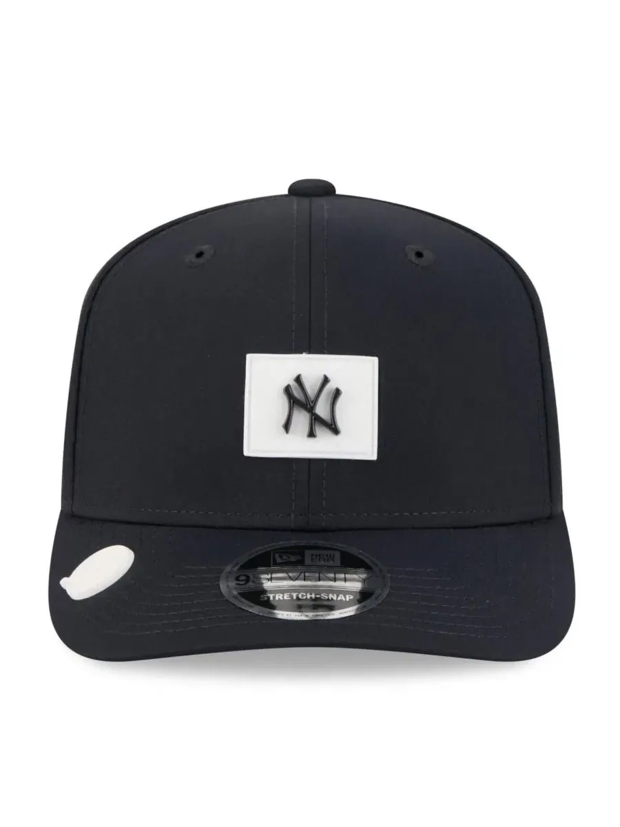 Кепка New York Yankees 2026 Clubhouse 9SEVENTY New Era — изображение 2 из 4, темно-синий