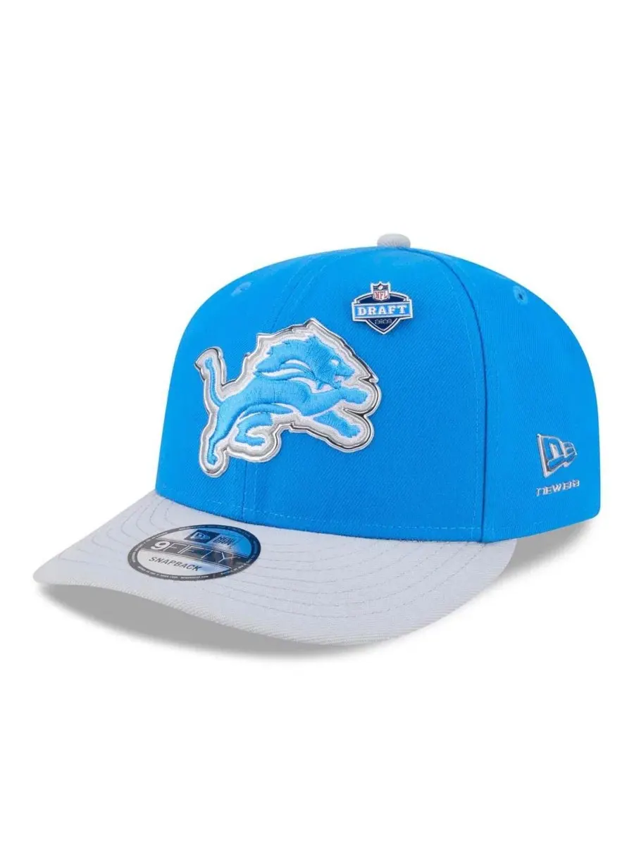 Бейсболка New Era Detroit Lions 2026 NFL Draft On Stage Pre-Curved 9FIFTY — изображение 1 из 5, синий серебристый