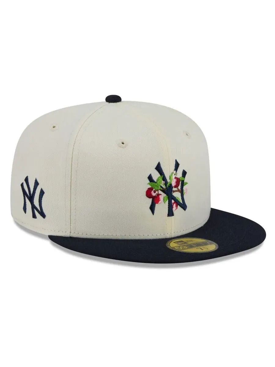 Кепка New York Yankees Blossom 59FIFTY New Era — изображение 1 из 5, белый темно-синий