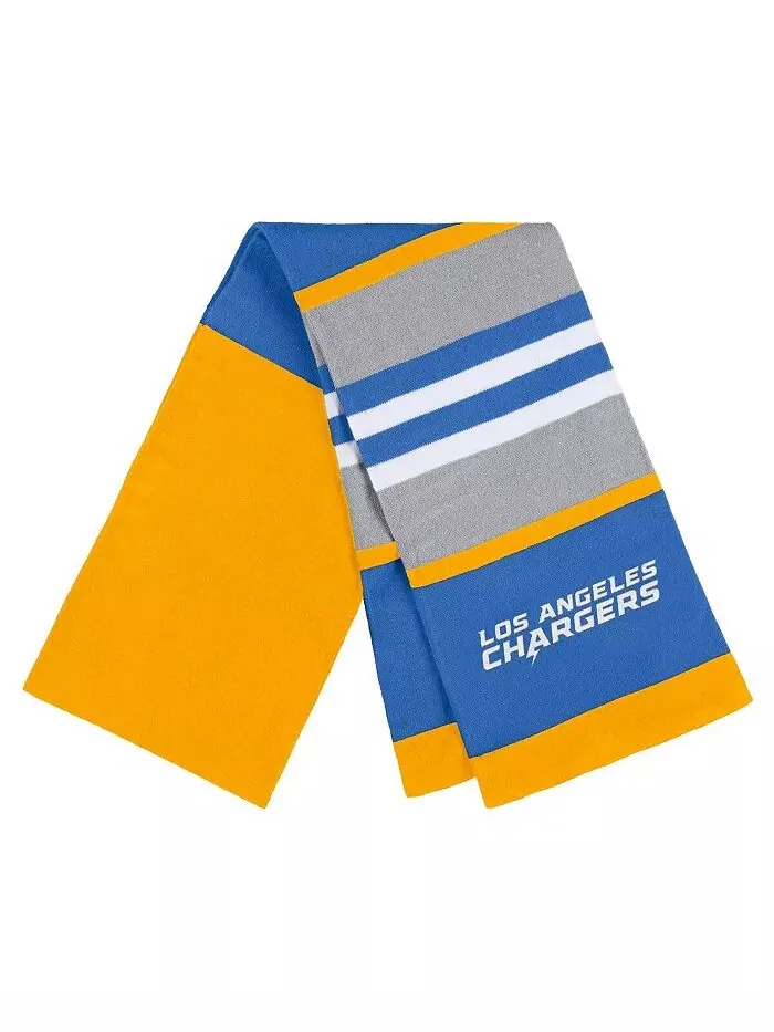 Женский комплект перчаток и шарфа Los Angeles Chargers Stripe WEAR by Erin Andrews — изображение 2 из 3