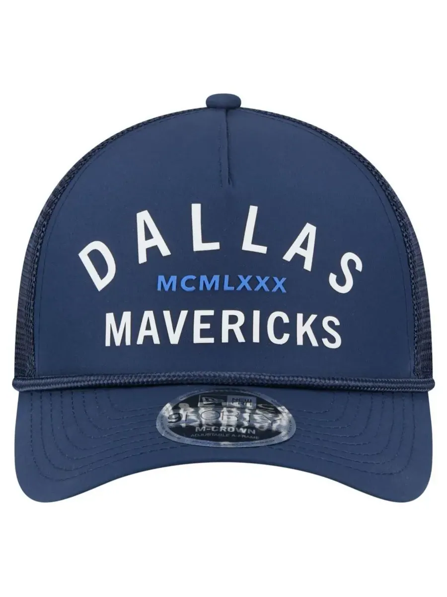 New Era Мужская темно-синяя минималистичная бейсболка Dallas Mavericks A-Frame 9FORTY Trucker Hat — изображение 3 из 4