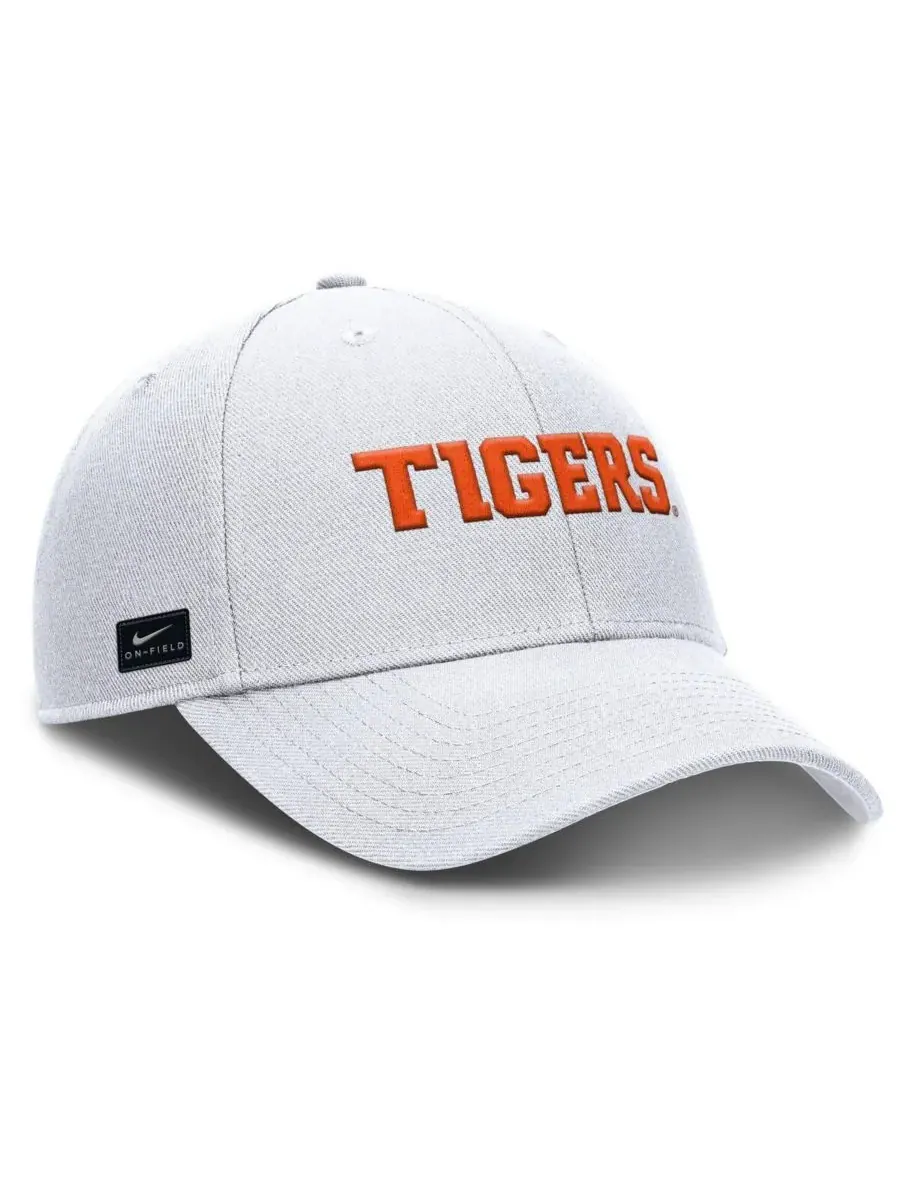 Nike Мужская белая регулируемая бейсболка Clemson Tigers 2025 On-Field Rise Performance — изображение 3 из 4, белый