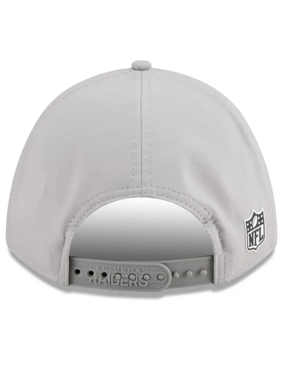 New Era Мужская серая регулируемая кепка Las Vegas Raiders 2025 Sideline M-Crown 9FORTY — изображение 3 из 5, серый