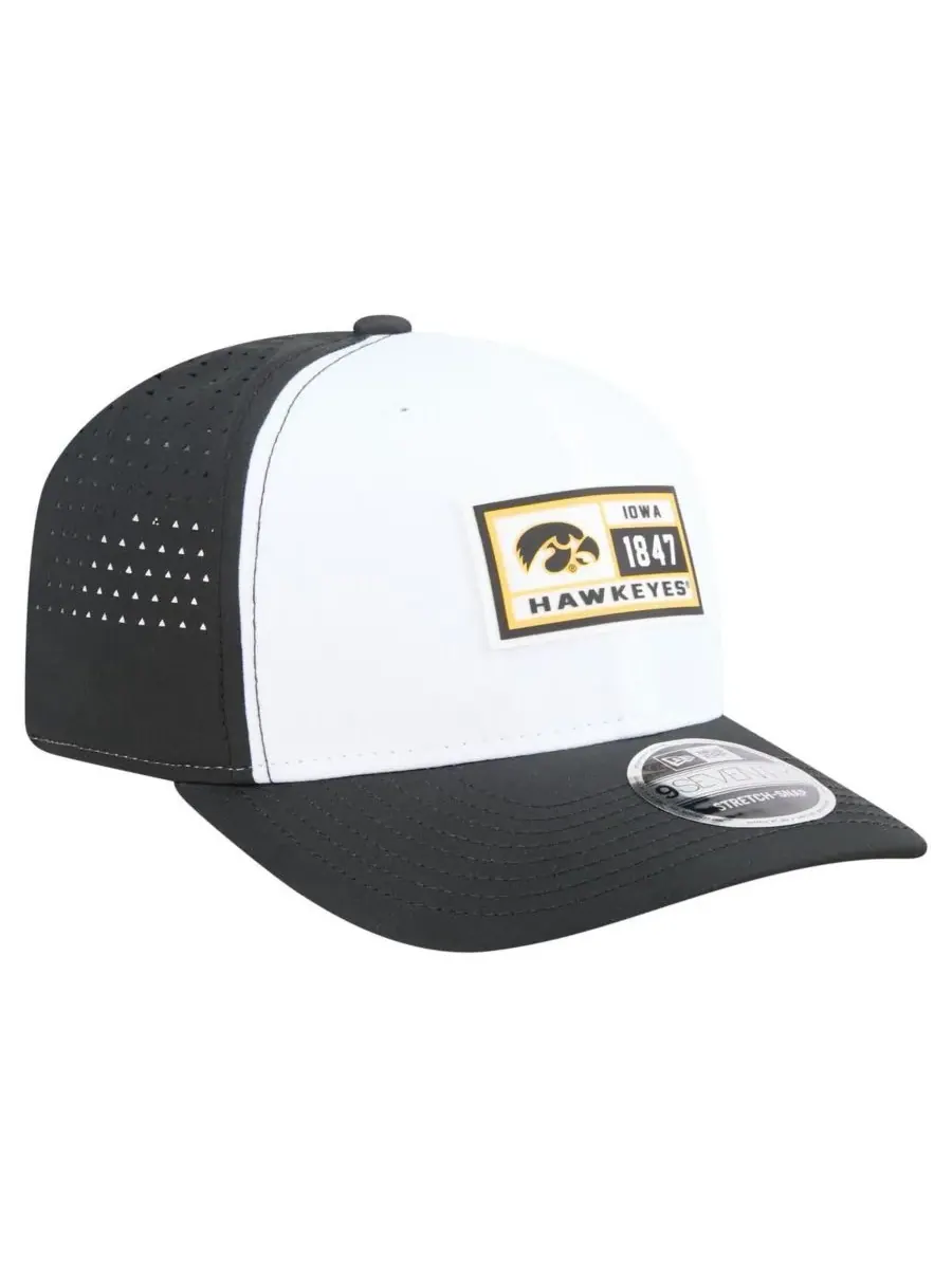 New Era Мужская бело-черная кепка Iowa Hawkeyes с перфорированной нашивкой, регулируемая по высоте — изображение 4 из 5