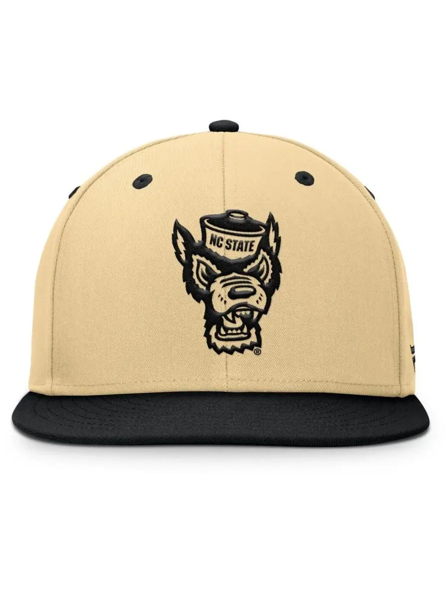 Fanatics Мужская золотисто-черная бейсболка NC State Wolfpack Balance Fitted Hat — изображение 2 из 4, хаки черный