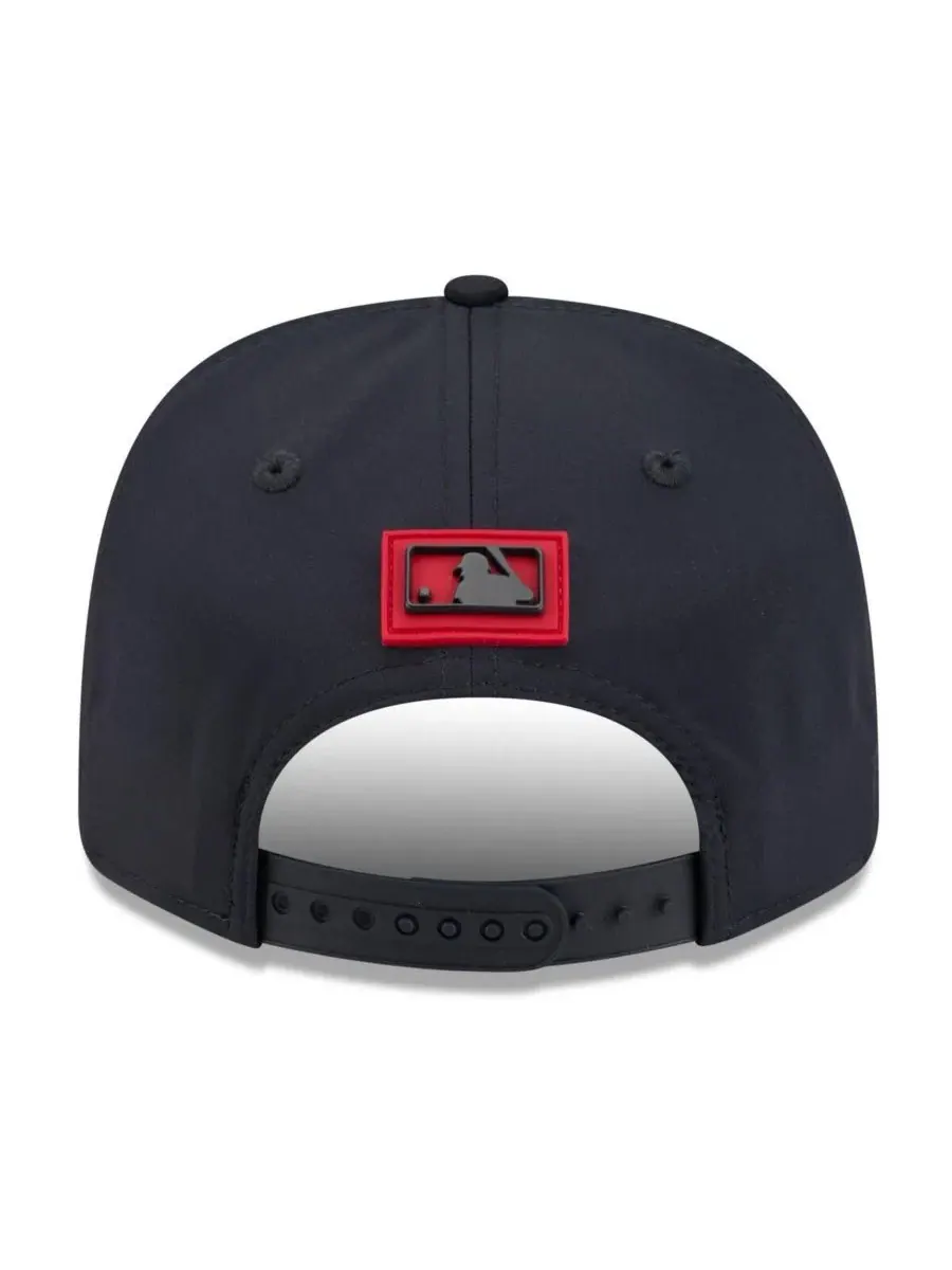 Кепка с полуизогнутым козырьком Atlanta Braves 2026 Clubhouse 9SEVENTY New Era — изображение 4 из 5, темно-синий