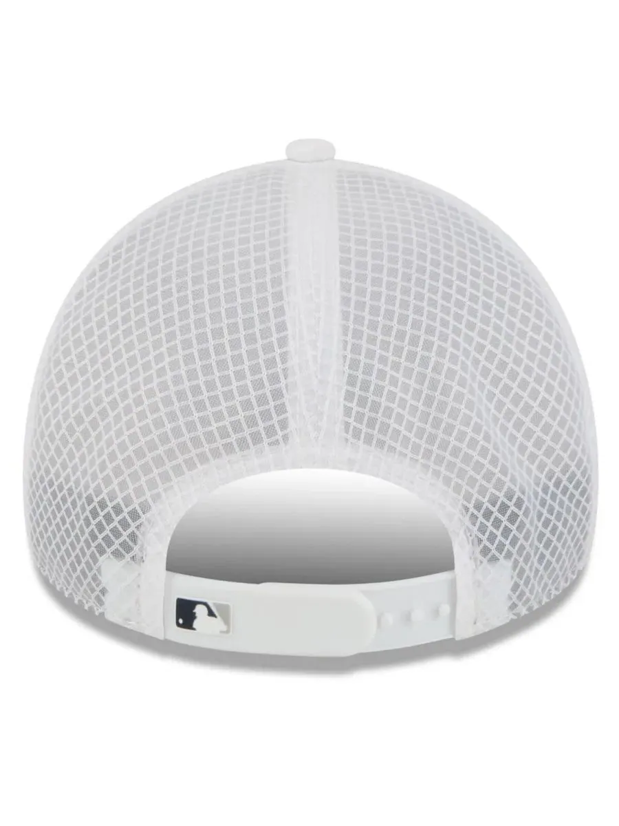 Бейсболка New York Yankees 2026 Batting Practice Apex 9FORTY New Era — изображение 4 из 4, белый