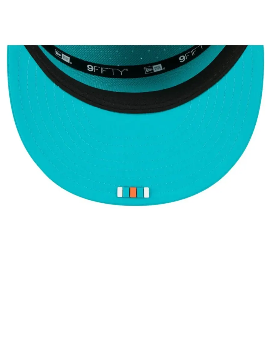 Мужская кепка Aqua Miami Dolphins 2025 Sideline Split Panel 9FIFTY Snapback New Era — изображение 2 из 5, голубой