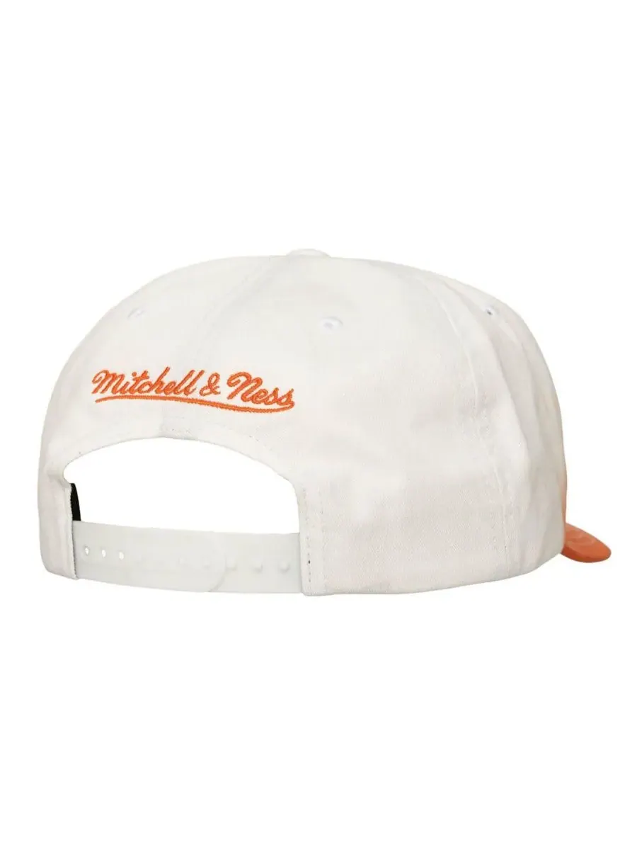 Mitchell & Ness Мужская оранжево-белая кепка Phoenix Suns с регулируемой высотой и эффектом — изображение 3 из 3