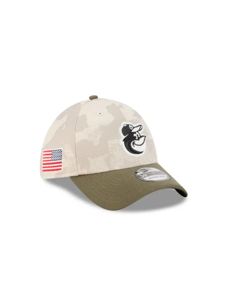 New Era Мужская светло-бежевая/оливковая кепка Baltimore Orioles ко Дню вооруженных сил 2025 года — изображение 2 из 7