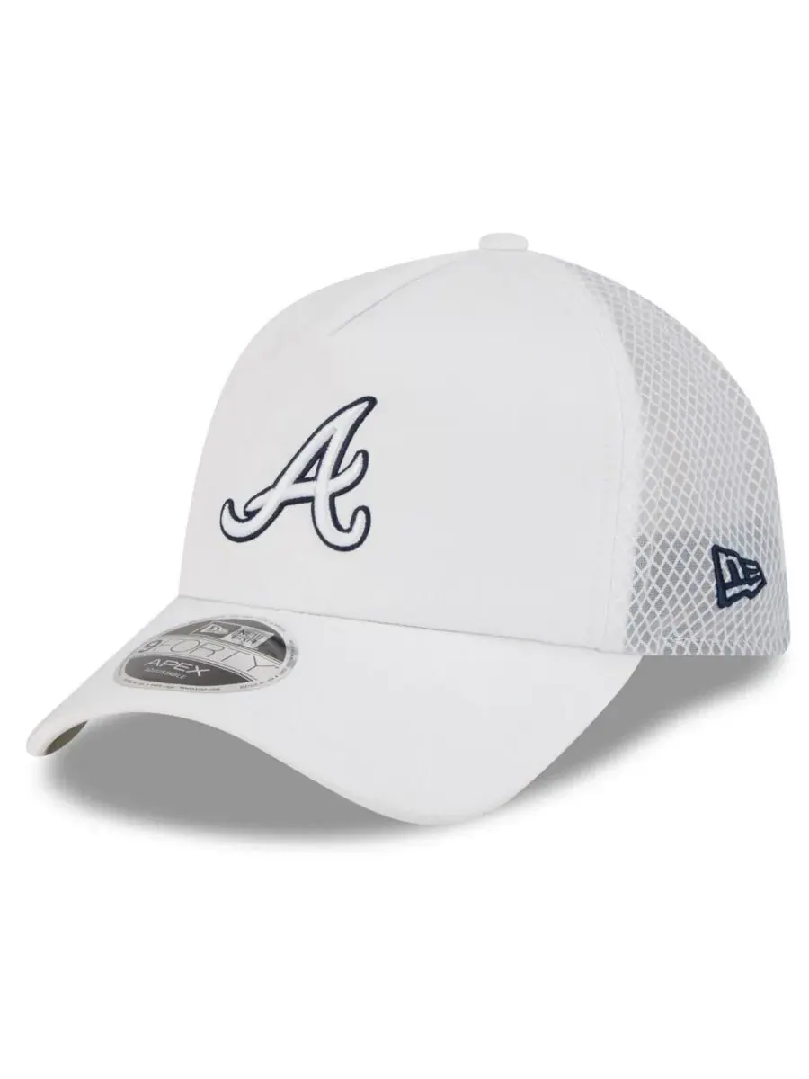 Бейсболка-тракер с вышивкой логотипа Atlanta Braves New Era — изображение 1 из 4, белый