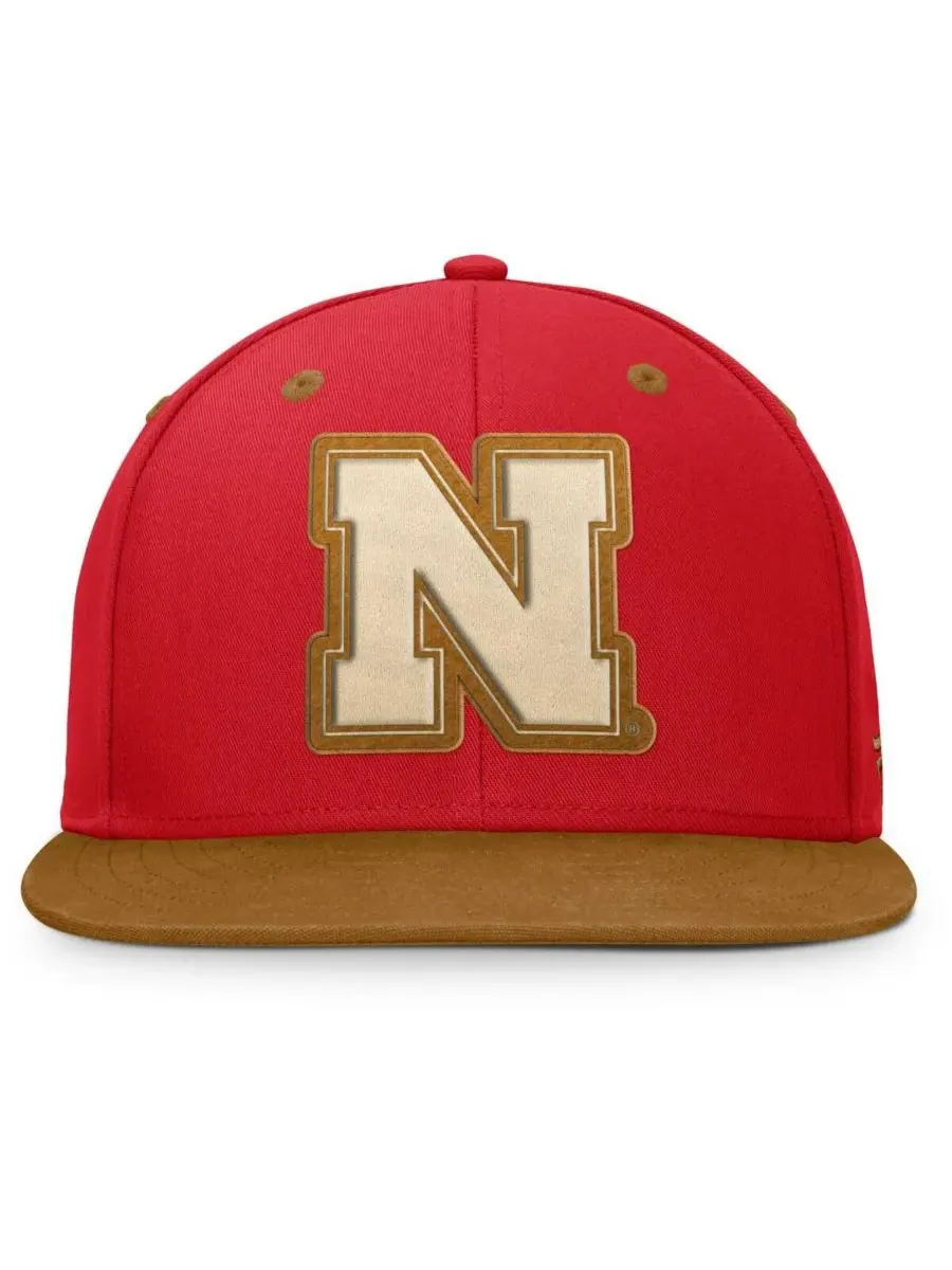 Fanatics Мужская бейсболка Noboa цвета ало-коричневый с символикой команды Nebraska Huskers — изображение 2 из 4