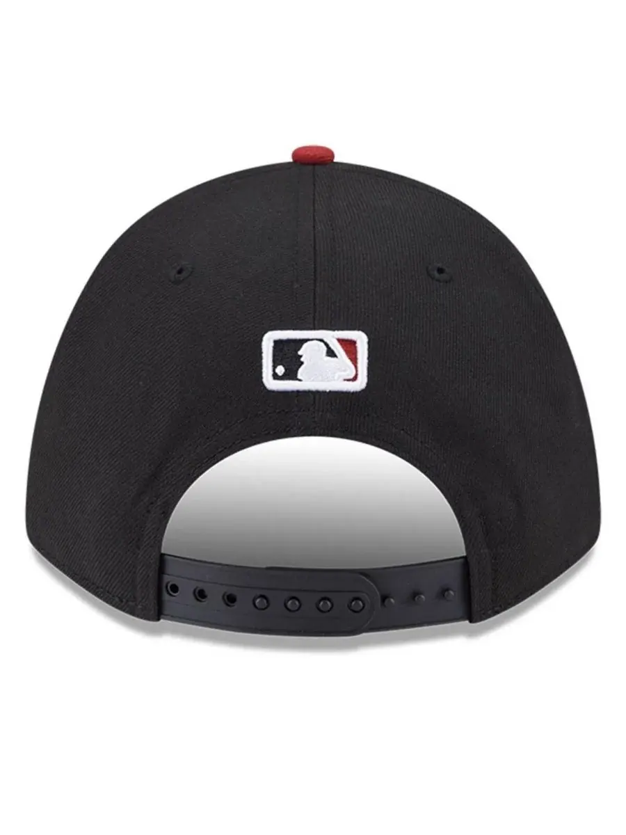 New Era Мужская регулируемая бейсболка Arizona Diamondbacks Player Replica 9FORTY — изображение 3 из 5, черный красный