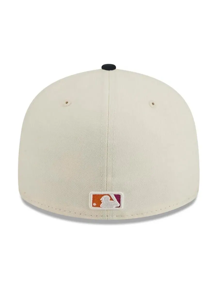 Мужская кепка San Diego Padres 2026 City Connect Low Profile 59FIFTY кремового/обсидианового цвета — изображение 4 из 5