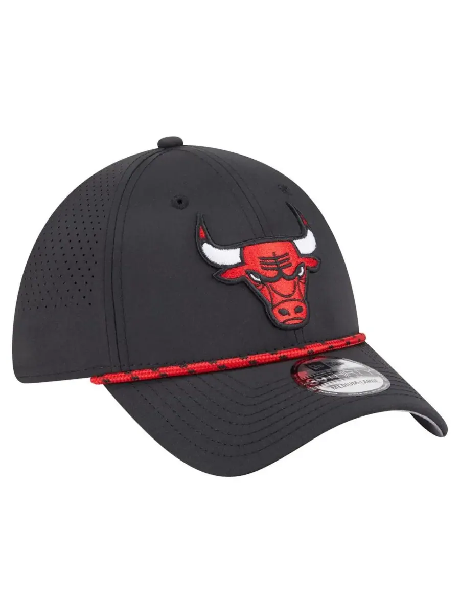 New Era Мужская черная кепка Chicago Bulls Featherweight Poly Rope Flex 39Thirty — изображение 4 из 5, черный