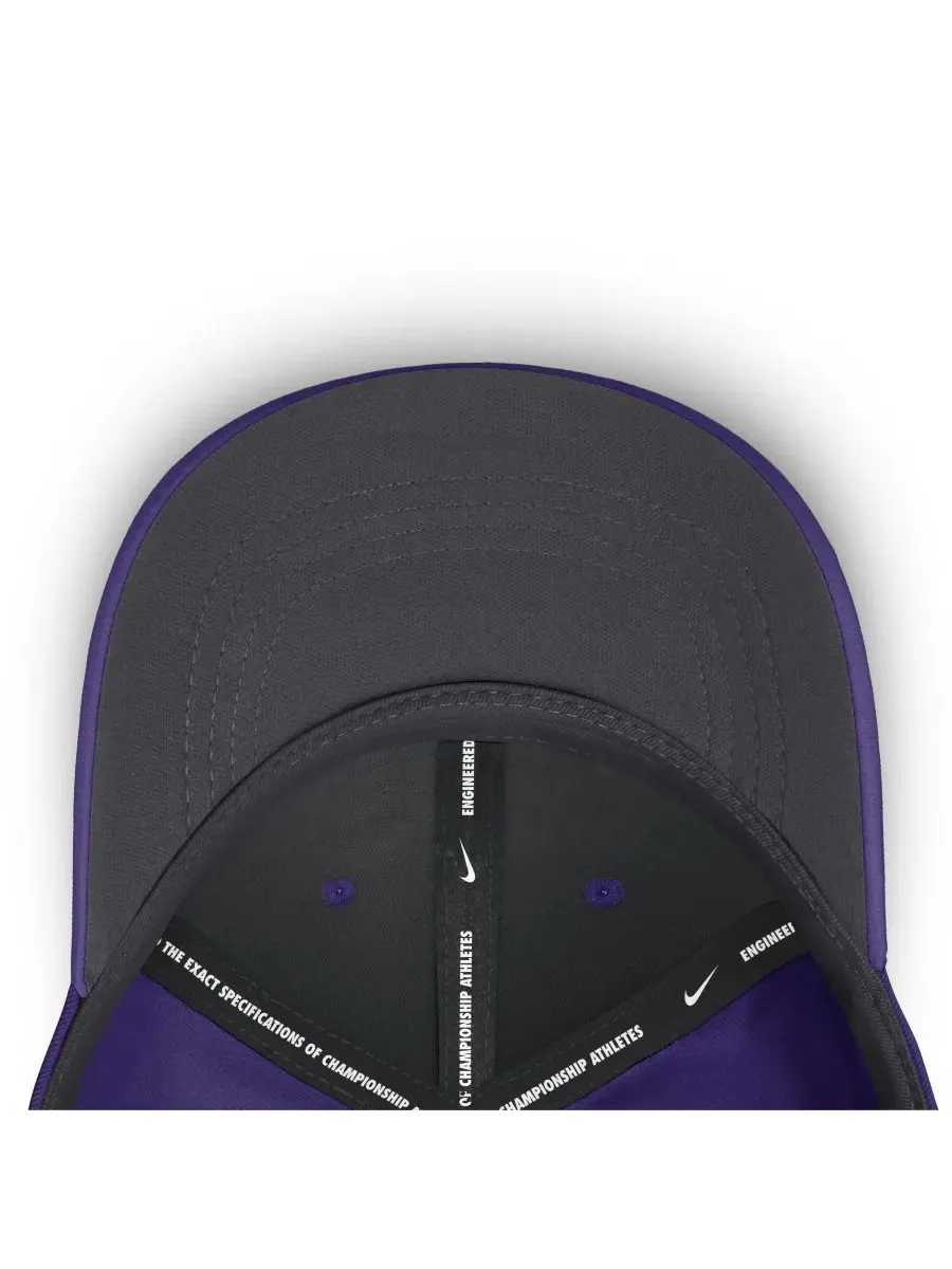 Кепка Nike с вышивкой LSU Tigers, Aerobill Swooshflex Dri-FIT — изображение 5 из 5, фиолетовый