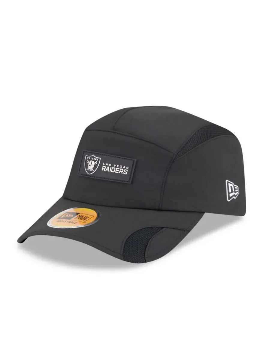 New Era Мужская черная регулируемая кепка Las Vegas Raiders 2025 Sideline Runner — изображение 1 из 5, черный