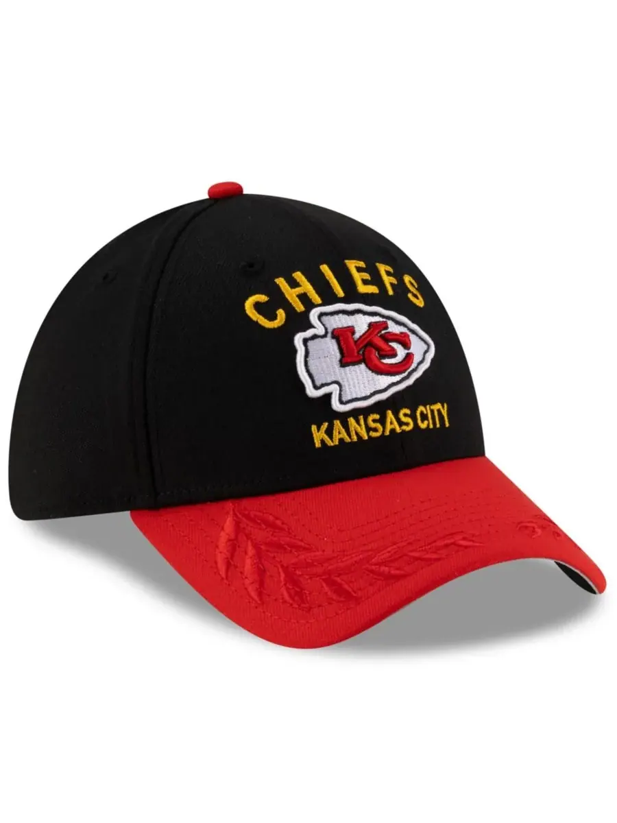 New Era Мужская черно-красная кепка Kansas City Chiefs 39THIRTY Flex Hat с символикой драфта НФЛ — изображение 5 из 5