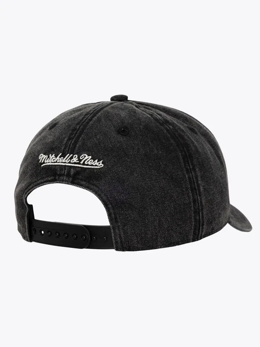 Кепка-снэпбек с вышивкой Snow Block Pro Crown Mitchell & Ness — изображение 2 из 4, кремовый черный