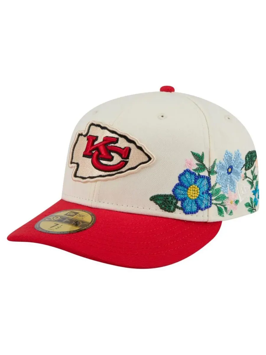 New Era Мужская кепка 59FIFTY кремового/красного цвета с цветочным принтом в стиле команды Kansas — изображение 1 из 4