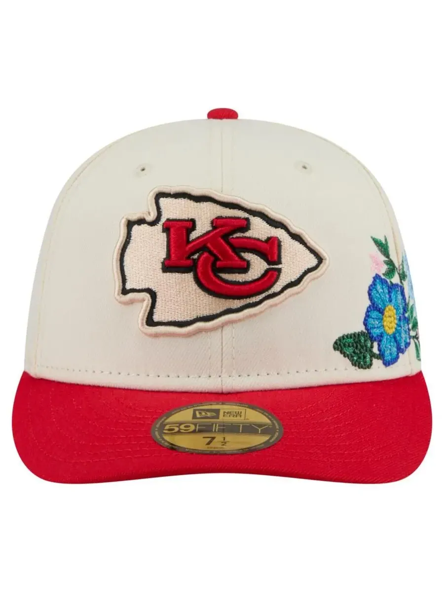 New Era Мужская кепка 59FIFTY кремового/красного цвета с цветочным принтом в стиле команды Kansas — изображение 3 из 4