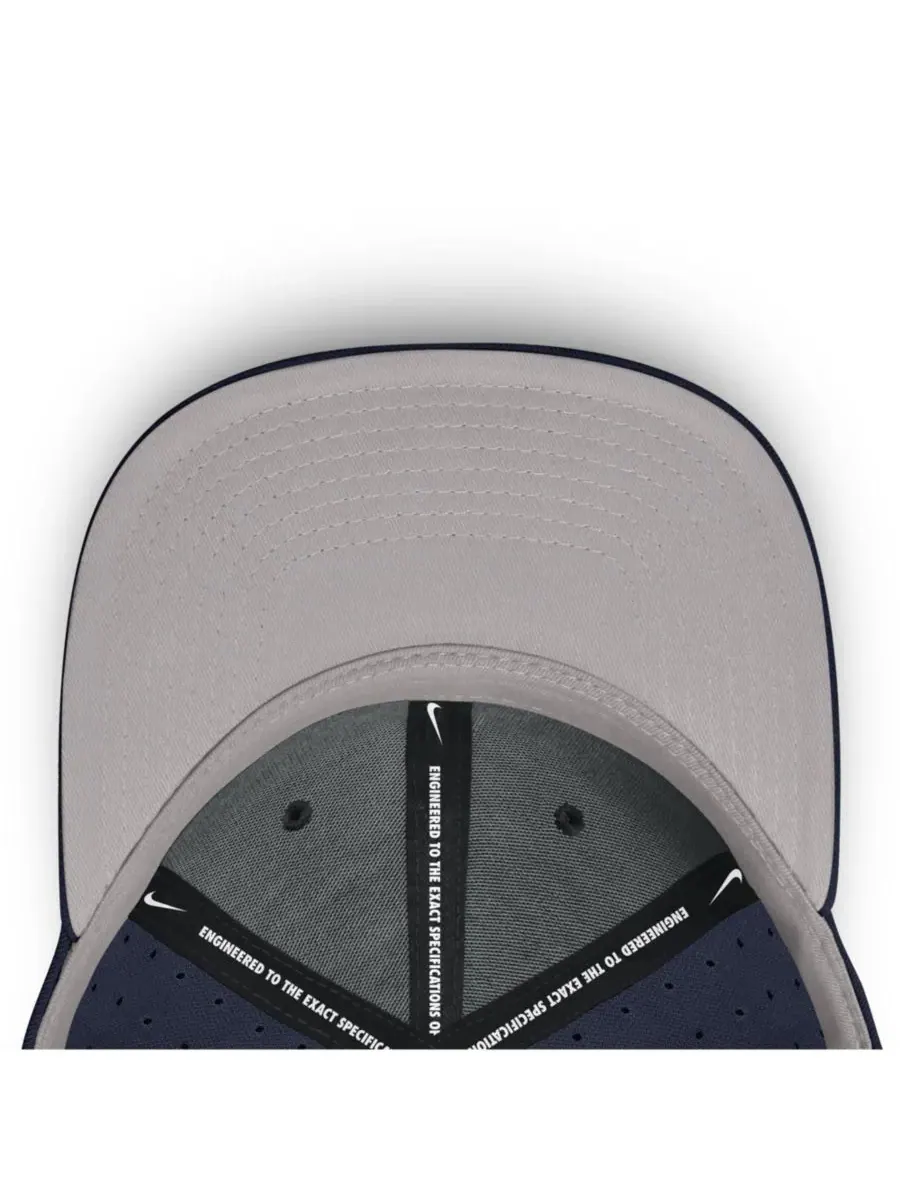 Nike Мужская темно-синяя бейсболка Arizona Wildcats On-Field Dugout True Performance Fitted Hat — изображение 3 из 5