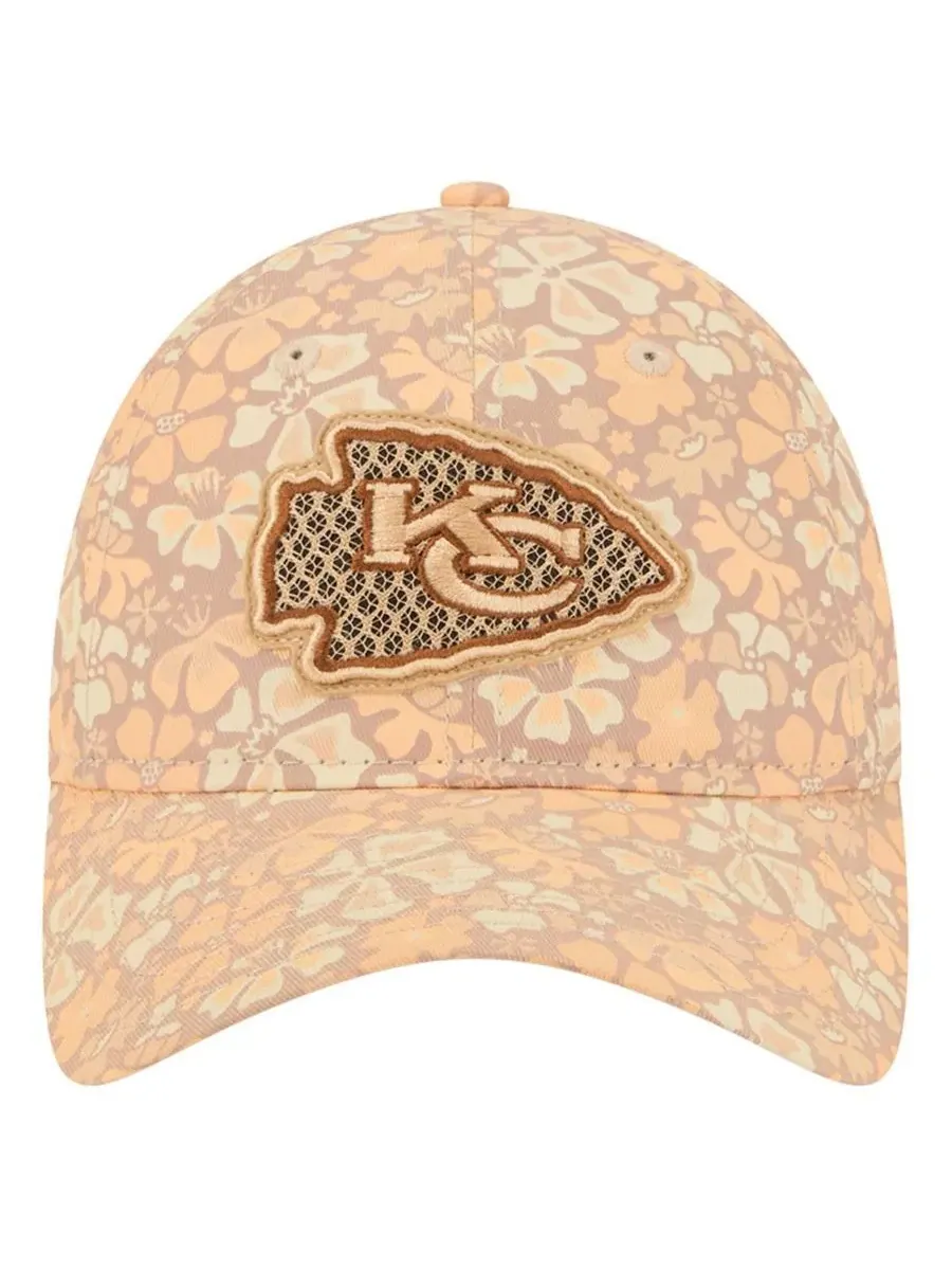 Кепка с цветочным принтом Kansas City Chiefs Floral 9TWENTY New Era — изображение 4 из 4, бежевый