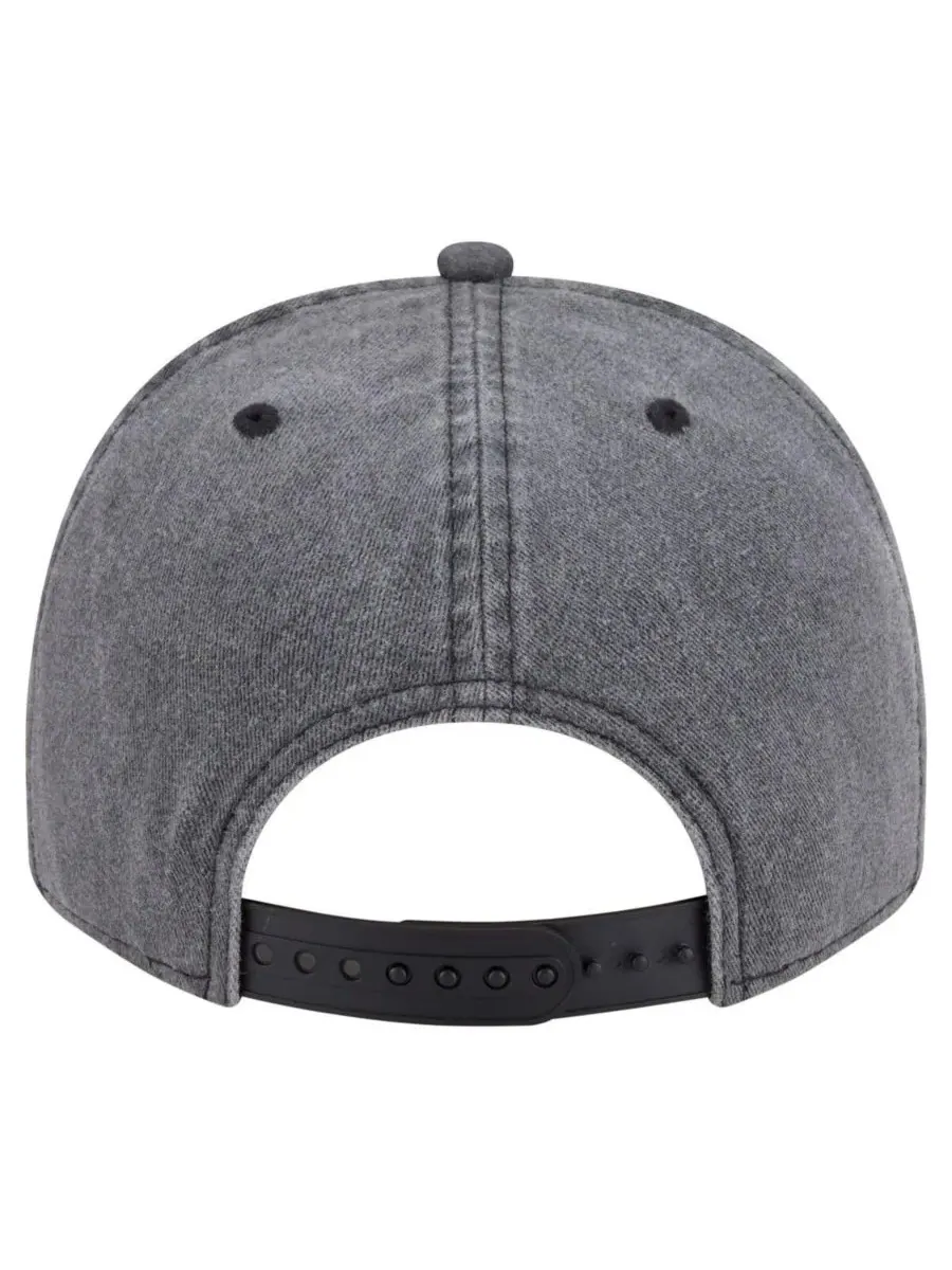 New Era Мужская бейсболка 9FIFTY Snapback цвета угольно-серого цвета с эффектом потертости, модель — изображение 4 из 5