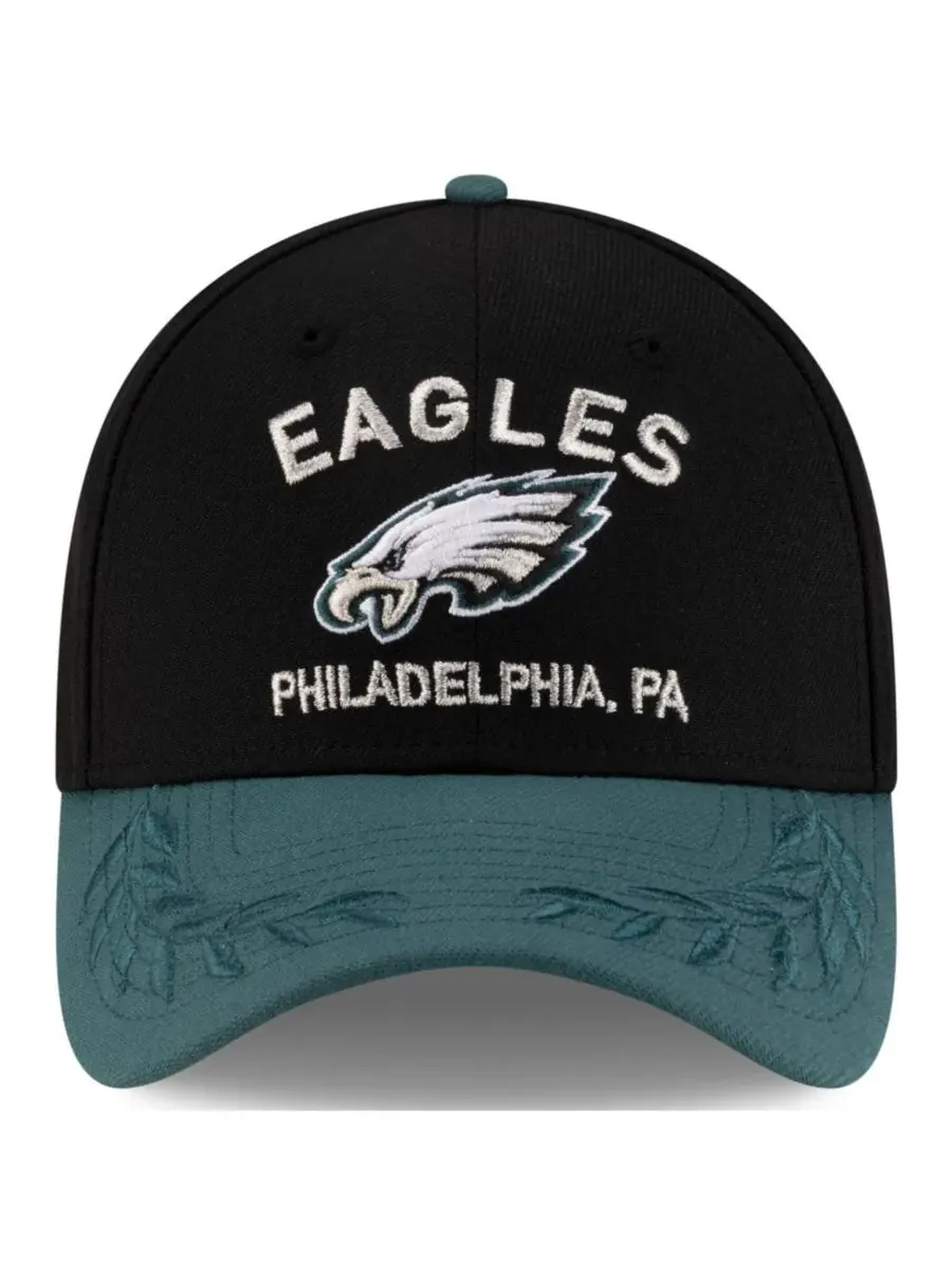 New Era Мужская кепка Philadelphia Eagles 39THIRTY Flex, черно-зеленая, с символикой драфта НФЛ — изображение 4 из 5