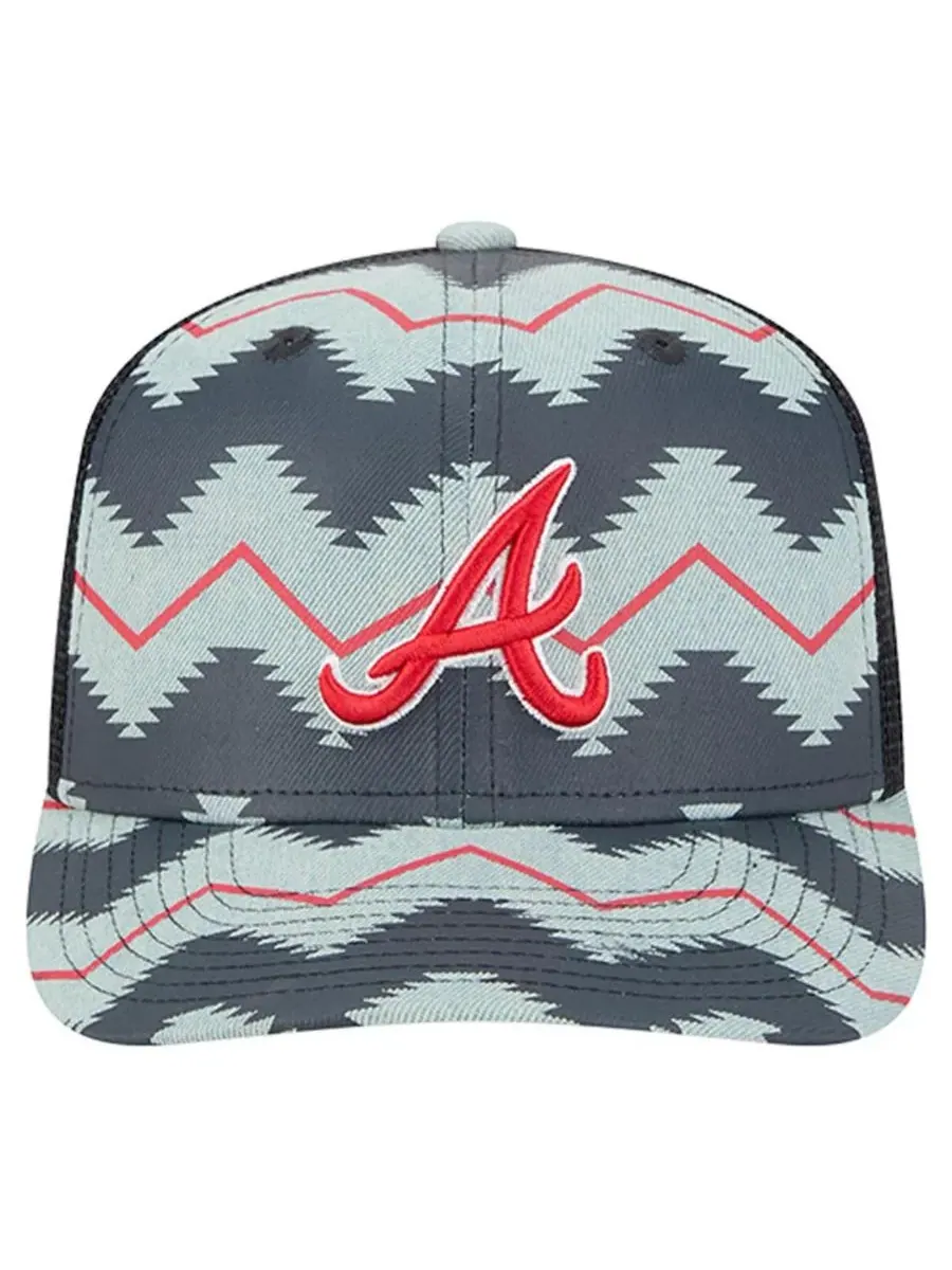New Era Мужская джинсовая кепка Atlanta Braves Aztec Denim 9SEVENTY с регулируемым размером — изображение 4 из 5