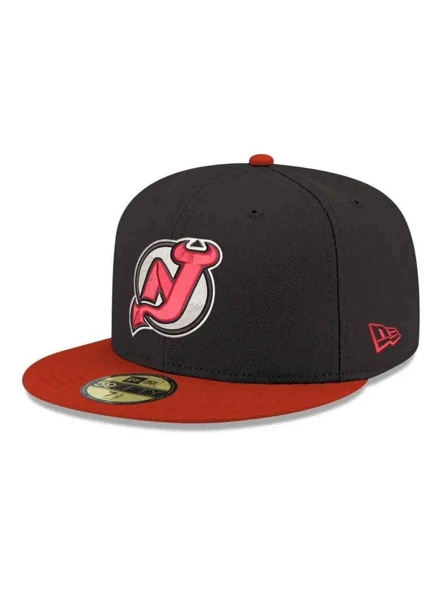 Кепка с высокой тульей и плоским козырьком New Jersey Devils Core Logo Two-Tone 59FIFTY New Era — изображение 1 из 4