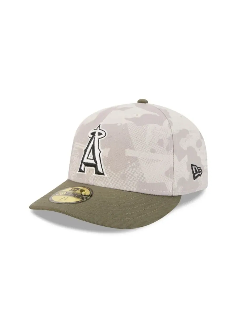 New Era Мужская светло-бежевая/оливковая кепка Los Angeles Angels 2025, посвященная Дню вооруженных — изображение 1 из 7