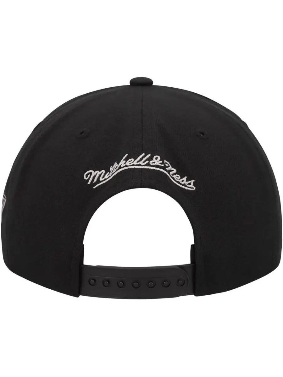 Mitchell & Ness Мужская черная кепка-бейсболка Los Angeles Kings Core Team Script 2.0 с — изображение 4 из 4, черный