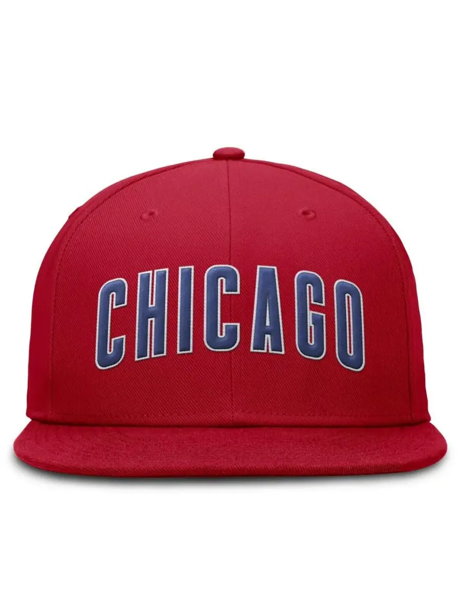 Nike Мужская красная бейсболка Chicago Cubs True Performance Fitted Hat — изображение 4 из 4, красный