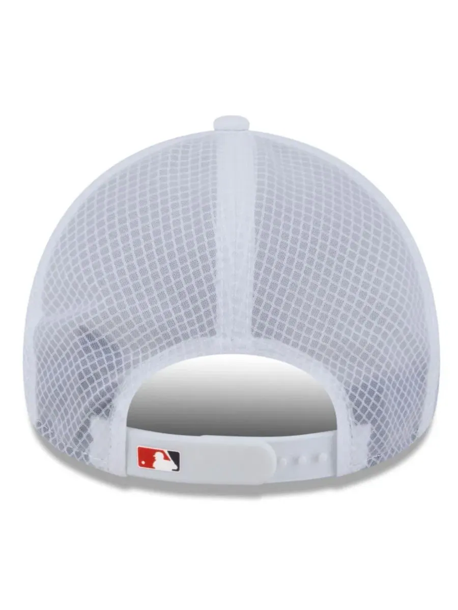 Кепка-тракер New Era 2026 Batting Practice Apex 9FORTY — изображение 4 из 5, белый