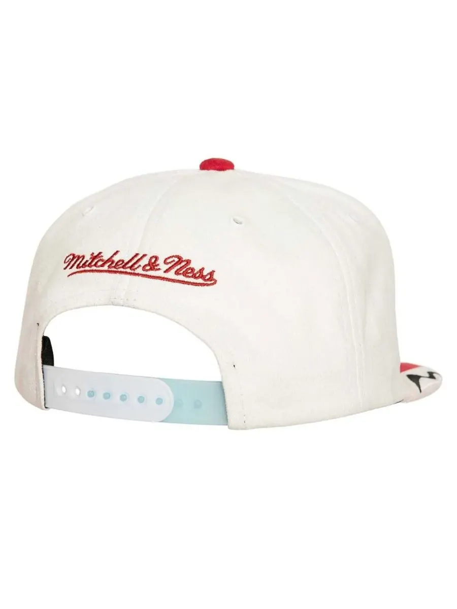 Mitchell & Ness Мужская кепка Mitchell Ness, белая/красная, Chicago Bulls, день 6, с — изображение 2 из 3, белый красный