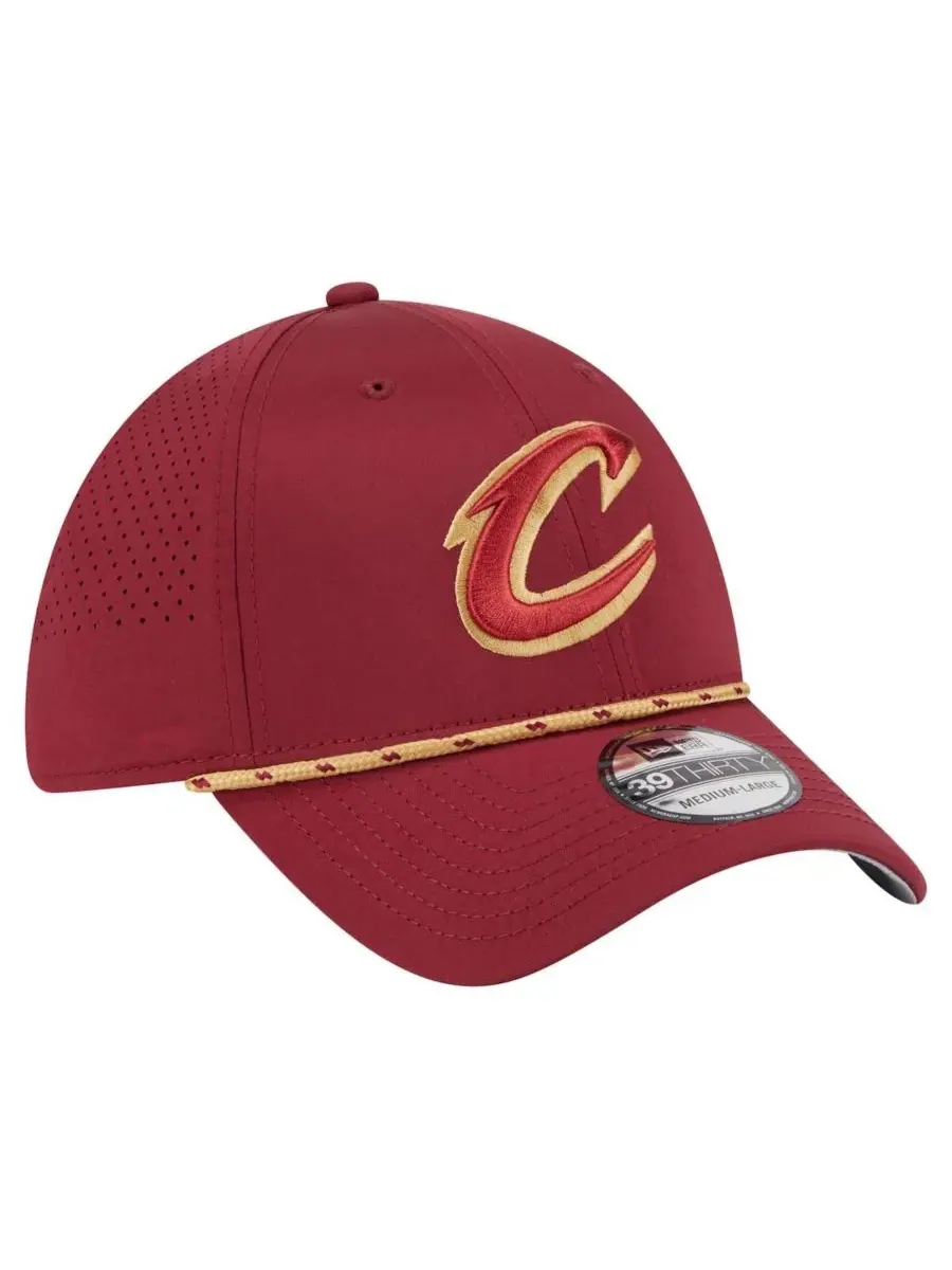 New Era Мужская кепка Cleveland Cavaliers Featherweight Poly Rope Flex 39Thirty винного цвета — изображение 2 из 5, красный