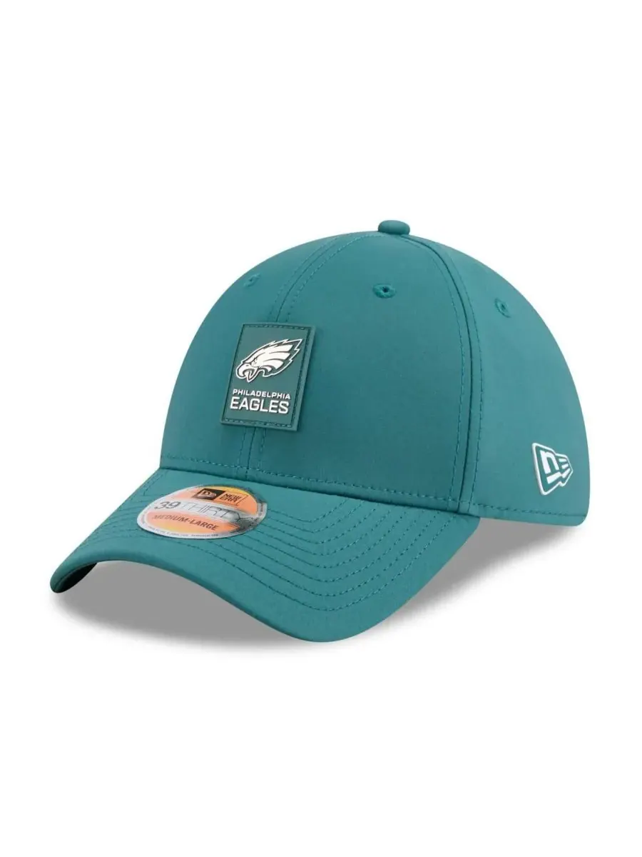 New Era Мужская кепка Philadelphia Eagles 2025 Sideline 39THIRTY Flex — изображение 1 из 5, зеленый