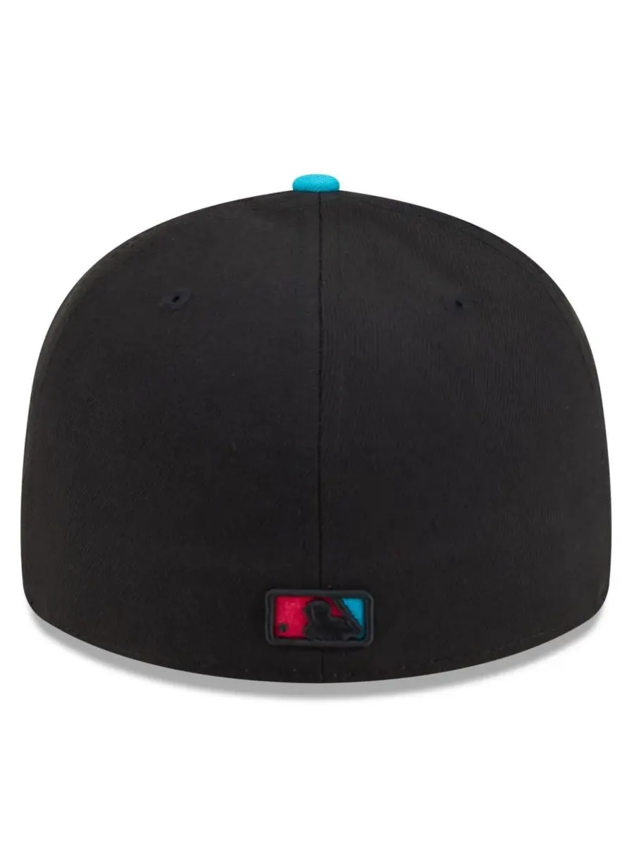 New Era Мужская кепка Miami Marlins 2025 City Connect Low Profile 59FIFTY — изображение 3 из 4, черный розовый