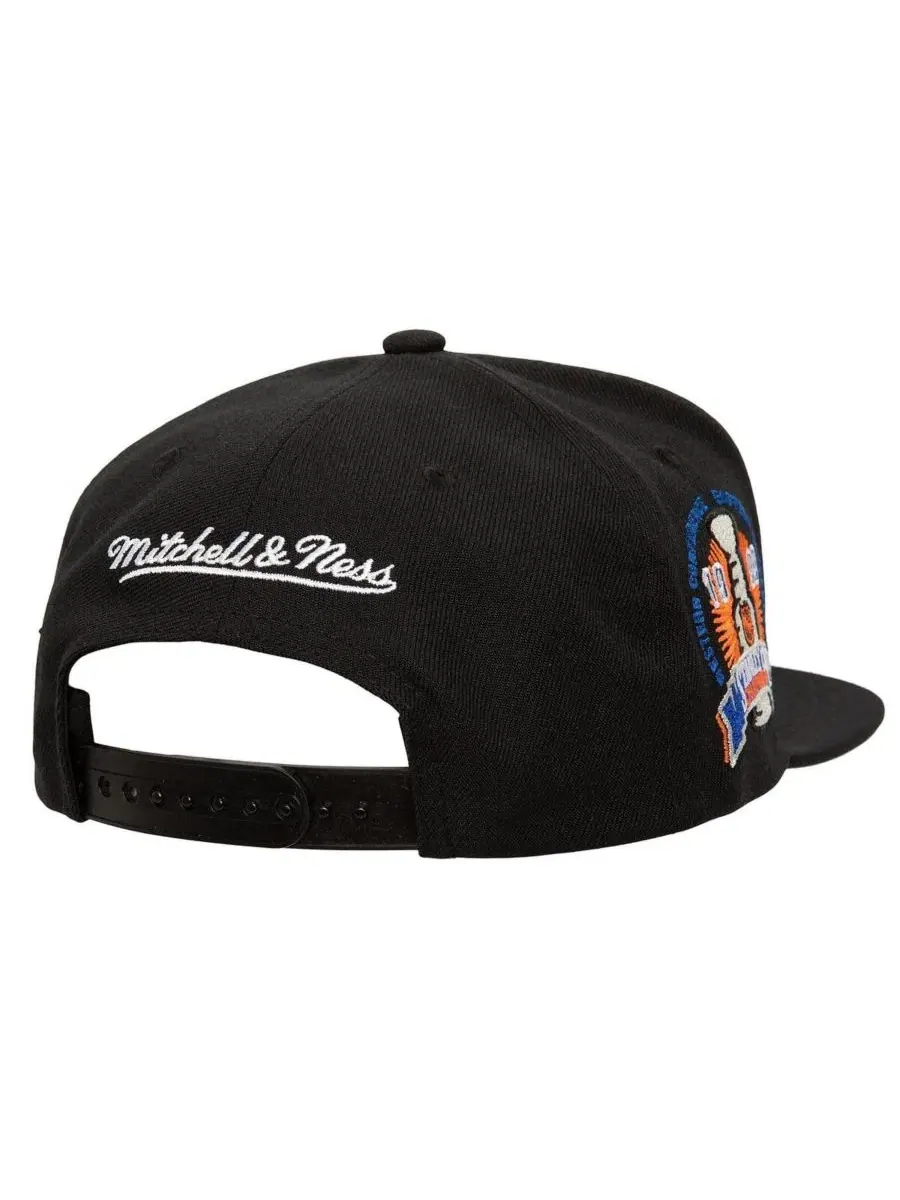 Кепка-снапбек с высокой тульей и плоским козырьком, с вышивкой команды Mitchell & Ness — изображение 2 из 2, черный