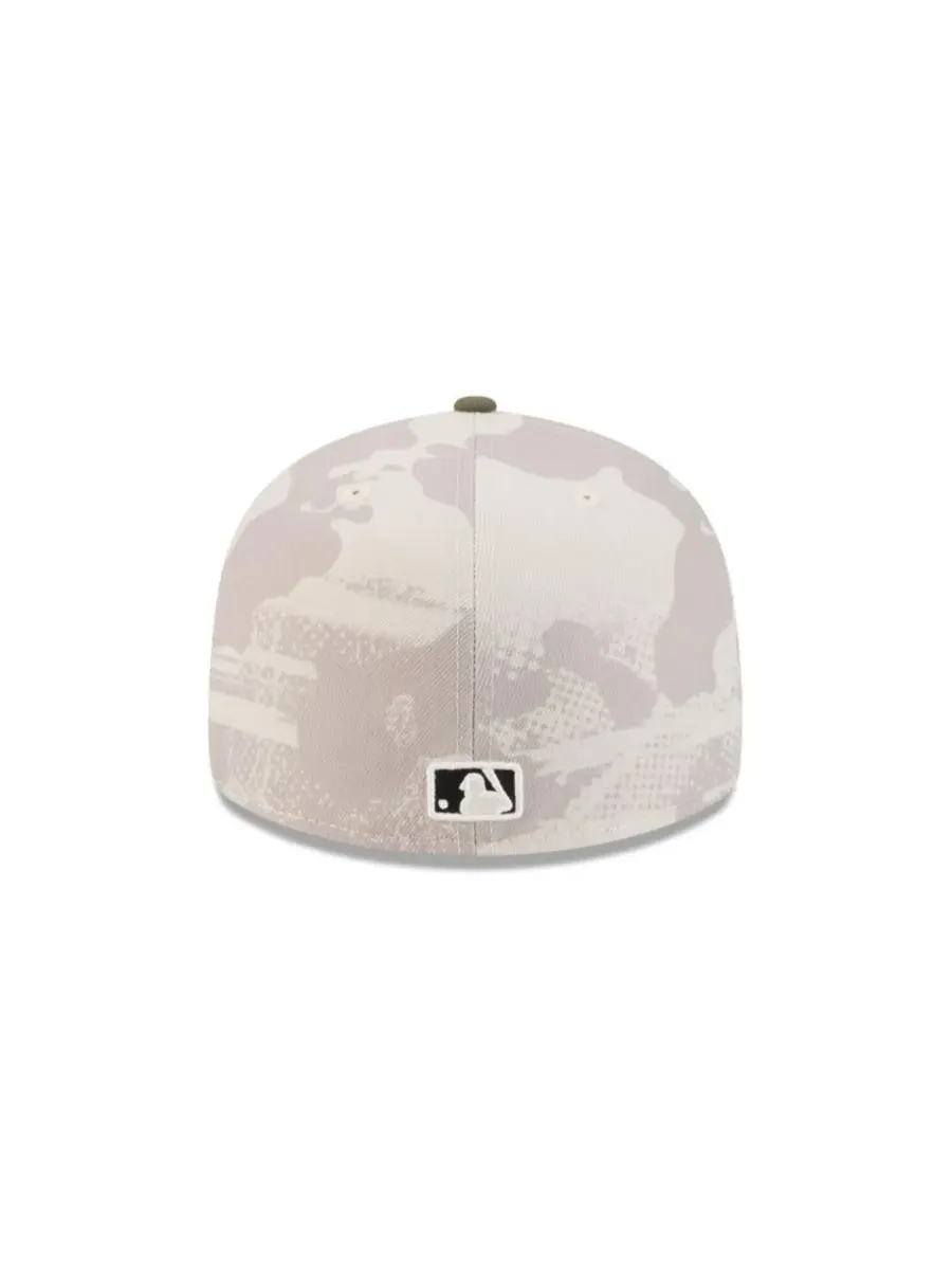 New Era Мужская светло-бежевая/оливковая кепка Miami Marlins 59FIFTY, посвященная Дню вооруженных — изображение 5 из 7