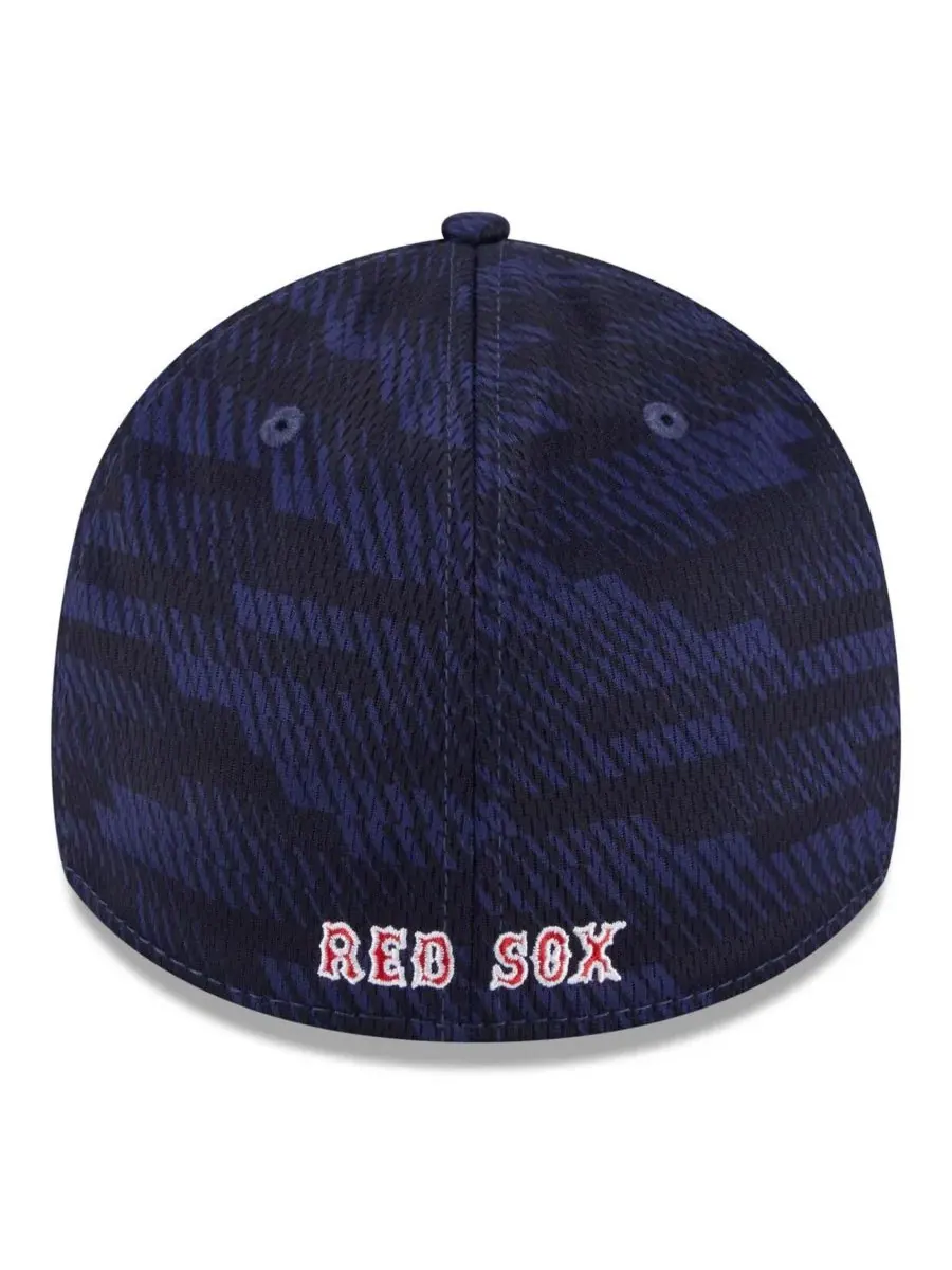 New Era Мужская темно-синяя бейсболка Boston Red Sox 2025 MLB Clubhouse 39THIRTY Flex Hat — изображение 2 из 5, темно-синий