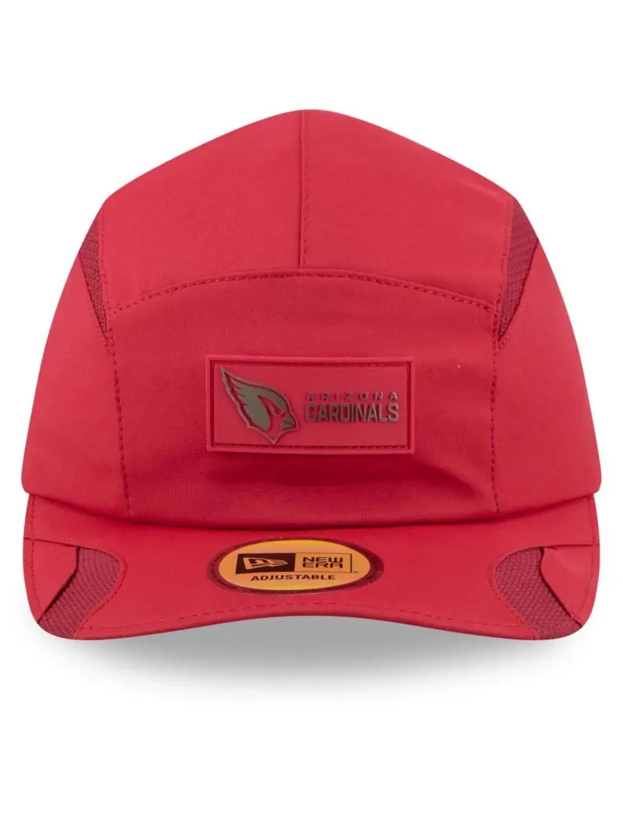 Мужская регулируемая бейсболка Cardinal Arizona Cardinals 2025 Sideline Runner New Era — изображение 5 из 5, красный
