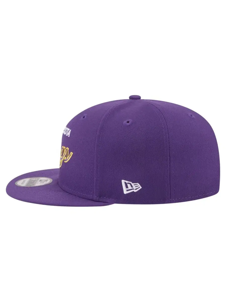 Бейсболка New Era Core Team Script 9FIFTY с вышивкой Minnesota Vikings — изображение 6 из 7, фиолетовый