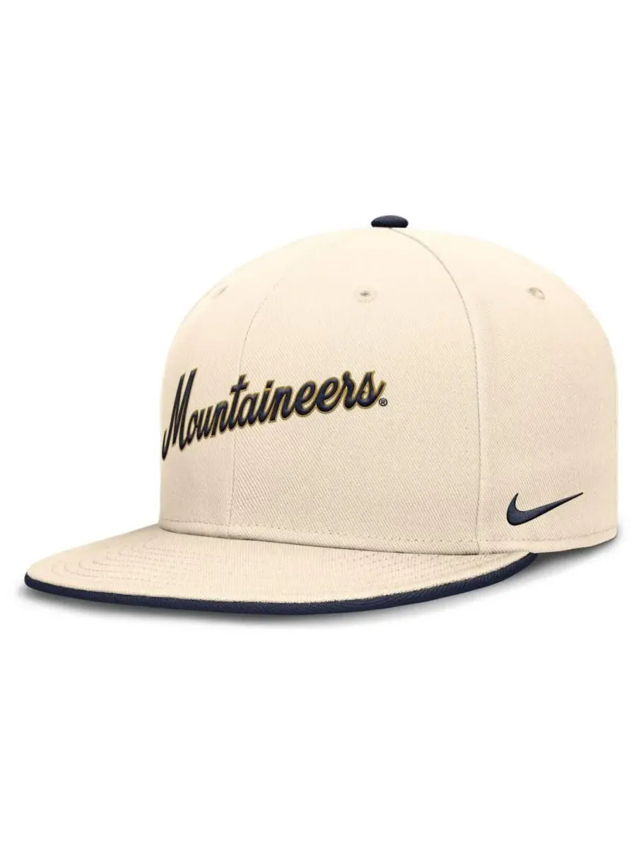 Мужская натуральная бейсболка West Virginia Mountaineers Primetime True Performance Fitted Hat Nike — изображение 4 из 4