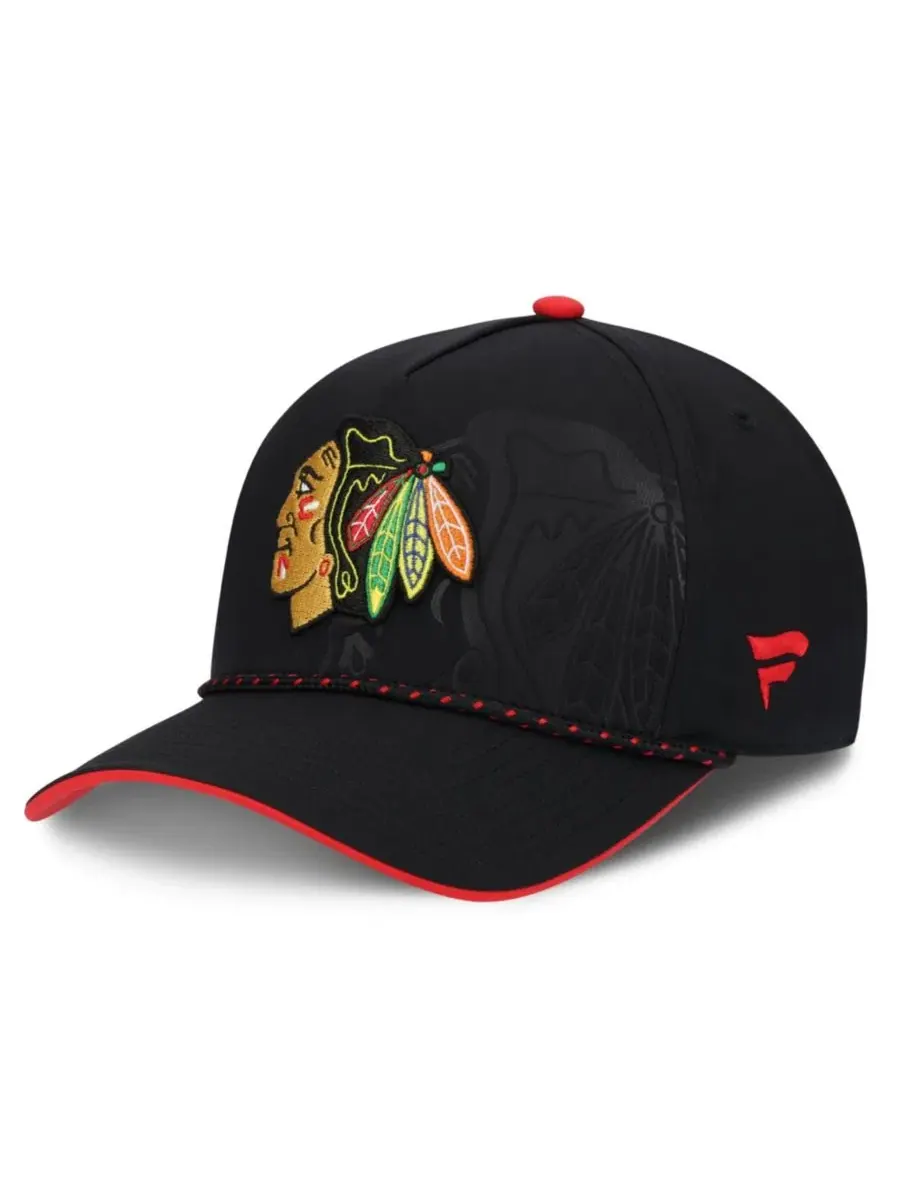 Кепка с вышитым логотипом Chicago Blackhawks On Stage Podium A-Frame Fanatics — изображение 1 из 5, черный красный