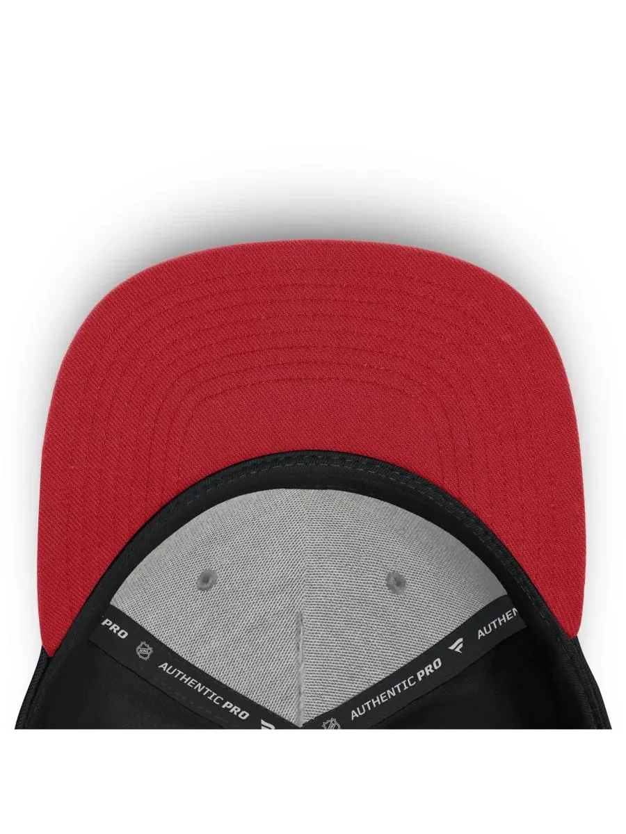 Кепка с вышитым логотипом Chicago Blackhawks On Stage Podium A-Frame Fanatics — изображение 5 из 5, черный красный